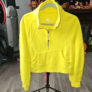 Lululemon Womens Bright Yellow Sz XS/S Oversized Scuba Half Zip! Beautiful Nwots